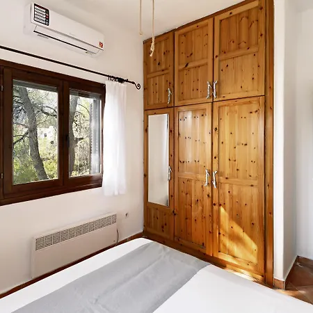 Seashells & Pines In #feelslikehome * Vourvourou